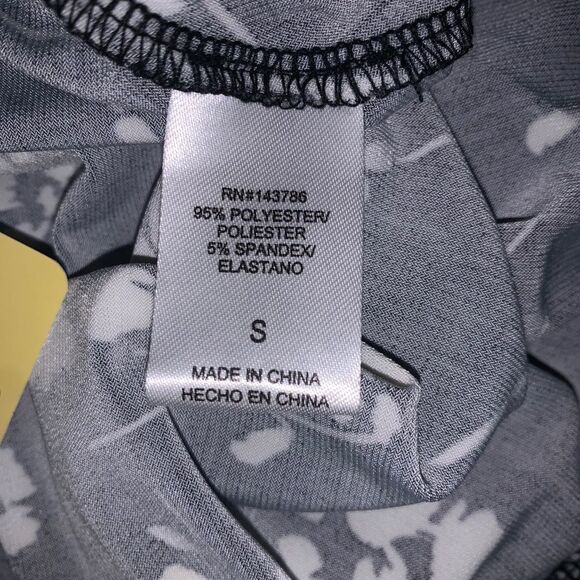 😊 3/$30 
NWT •Leota• skirt black&white floral design, Sz S, non-wrinkle stretch - Picture 9 of 9